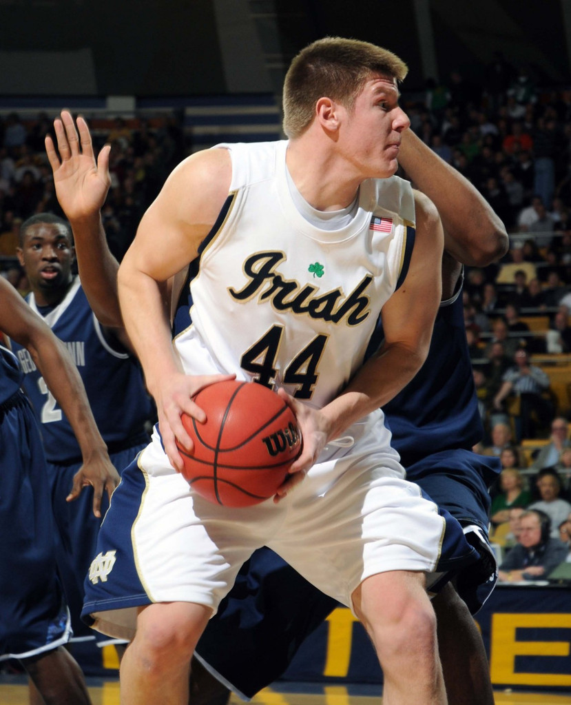 Irish Hold Off Hoyas, 73-67