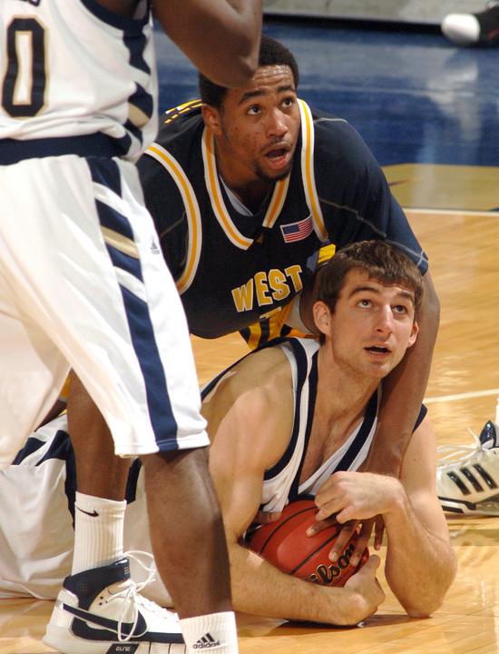 Basketball vs. West Virginia, 01/03/2008 (AP)
