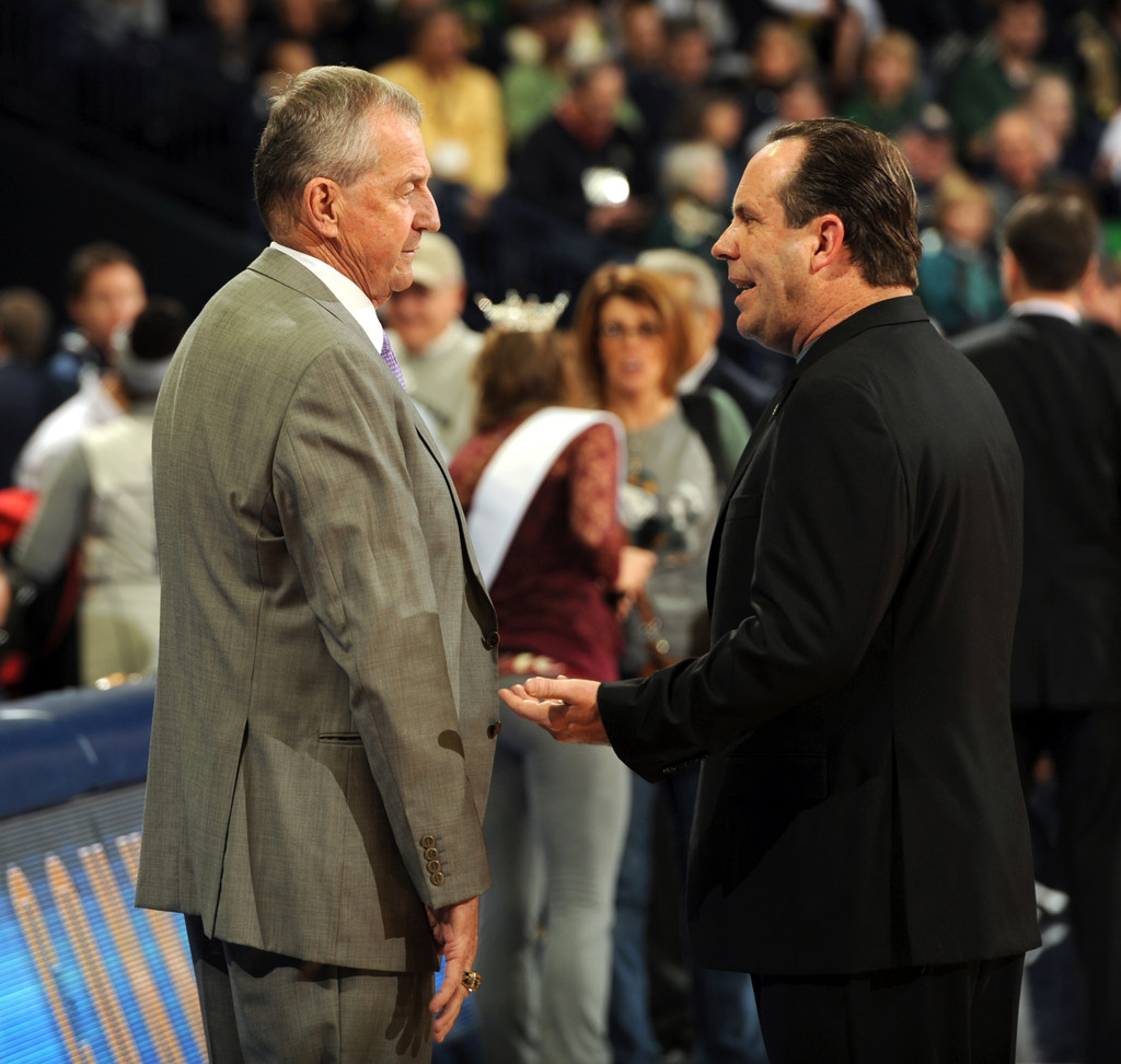 Notre Dame Stopped By No. 17 UConn, 67-53 (AP)