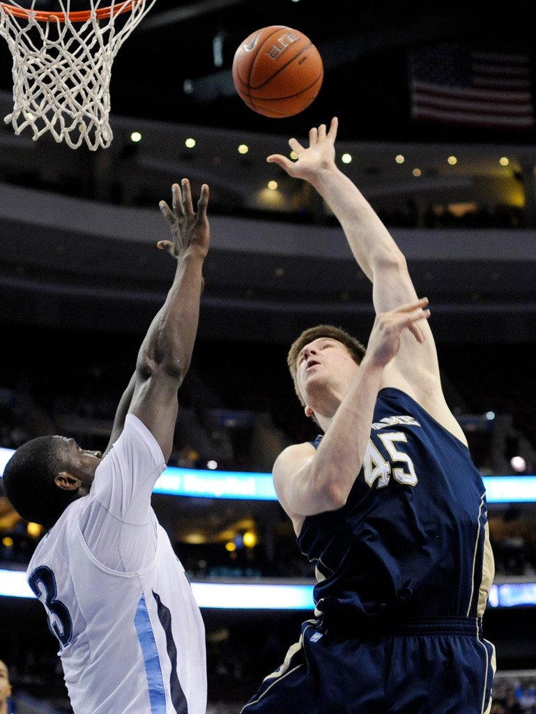 #23 Irish Hold On to Defeat Nova in OT, 74-70 (AP)
