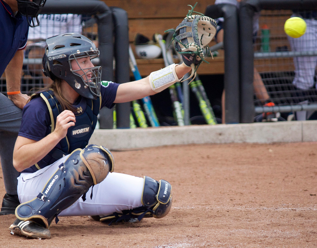 Irish Face Syracuse In Rubber Match