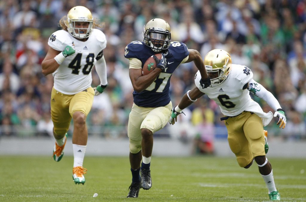 Notre Dame Pounds Navy 50-10 in Dublin (AP)