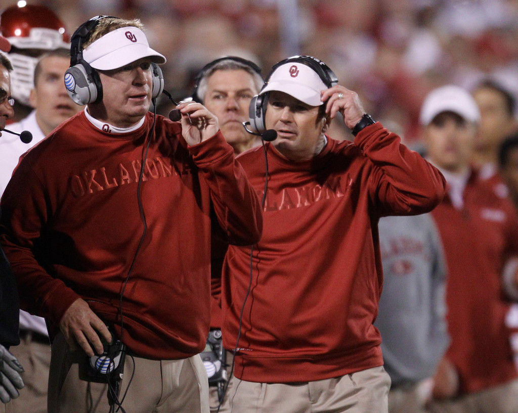 No. 5 Irish Defeat No. 8 Oklahoma, 30-13, to Stay Perfect (AP)