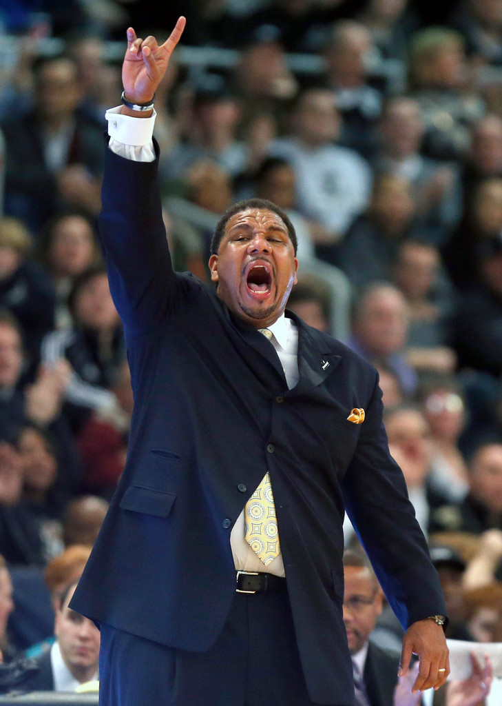No. 21 Notre Dame Falls to Providence, 71-54 (AP)
