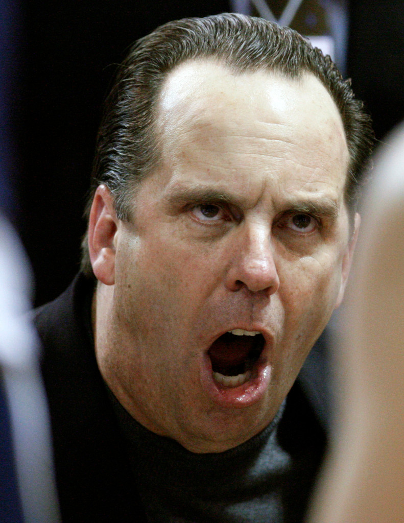 Northwestern Upsets No. 23 Notre Dame, 72-58 (AP)