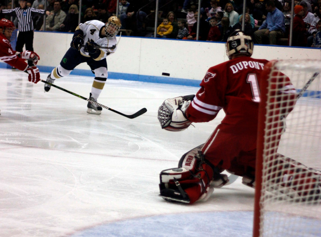 Men's Hockey vs. UNO
