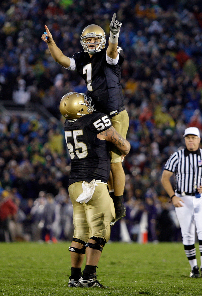 Notre Dame Outlasts Washington in OT, 37-30 (AP)
