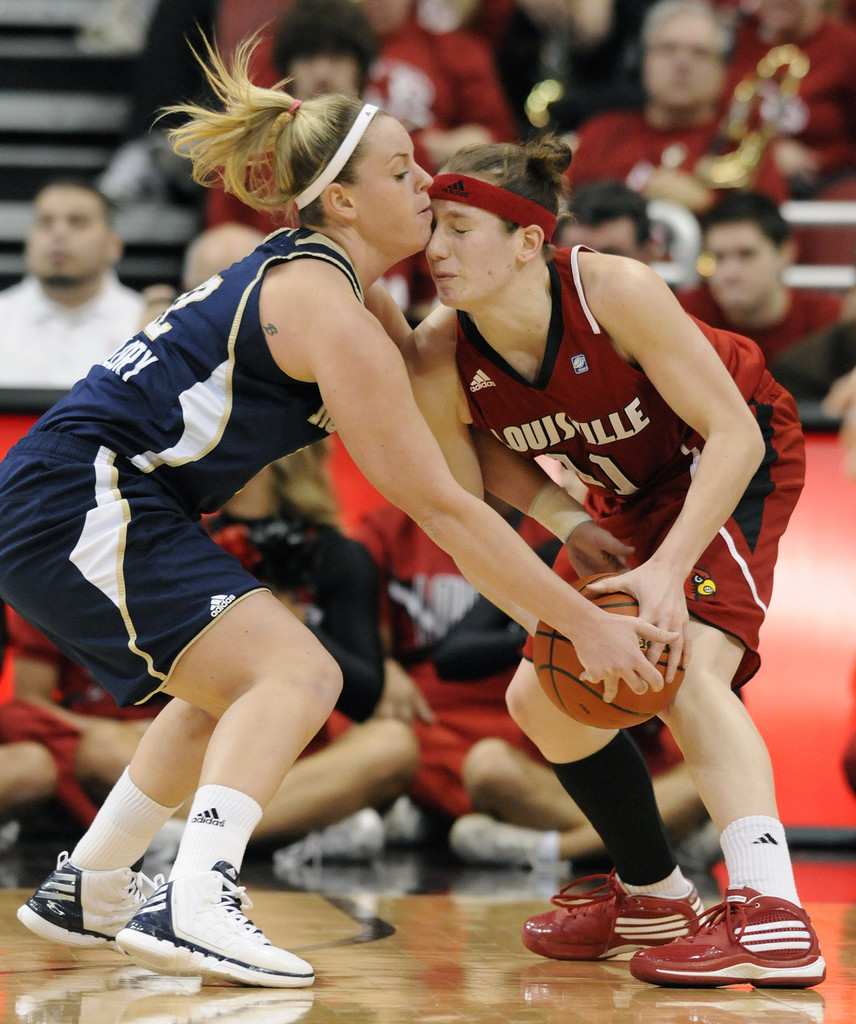 Second Half Run Powers #3 Irish Past #16 Louisville, 68-52 (AP)