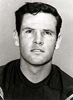 John Huarte helped turn Notre Dame from a 2-7 team in 1963 to a 9-1 squad in 1964 that came within minutes of an undefeated season.