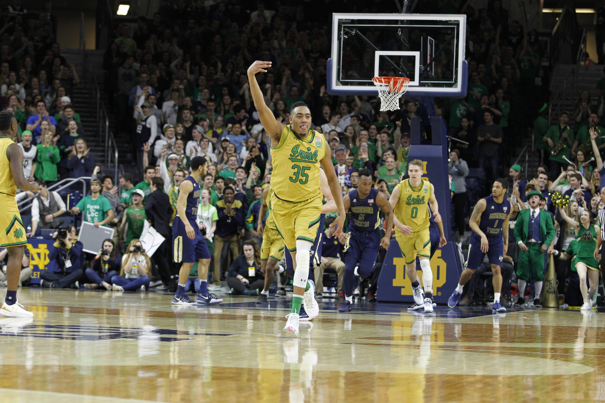 Irish Increase Win Streak to Five With Victory Over Georgia Tech Irish Increase Win Streak to Five With Victory Over Georgia Tech