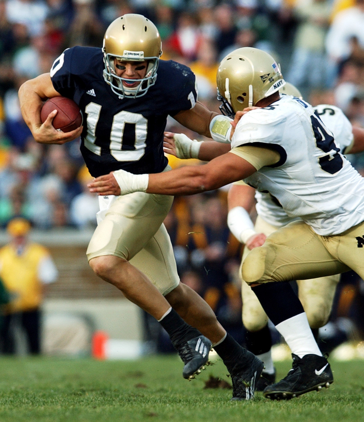 Quinn Named A Manning Award Finalist Junior QB Brady Quinn already has won the Sammy Baugh Award (top passer) and is a finalist for the O'Brien, Maxwell and Walter Camp Trophies. He also is a finalist for the Manning Award, to be given after the 2006 bowl season.