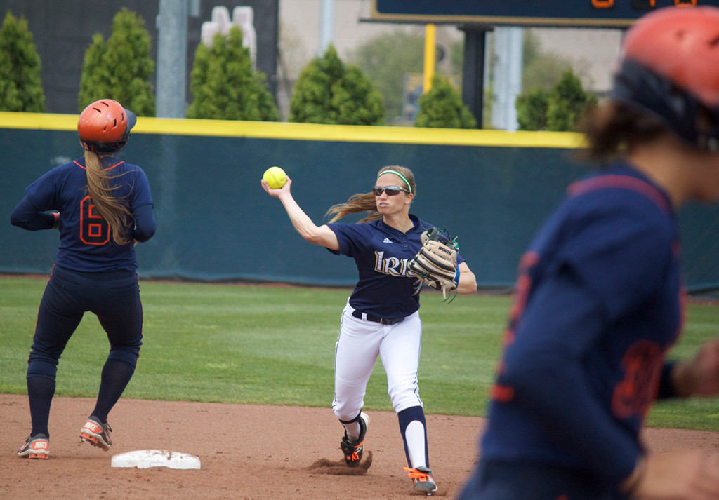 Irish Face Syracuse In Rubber Match