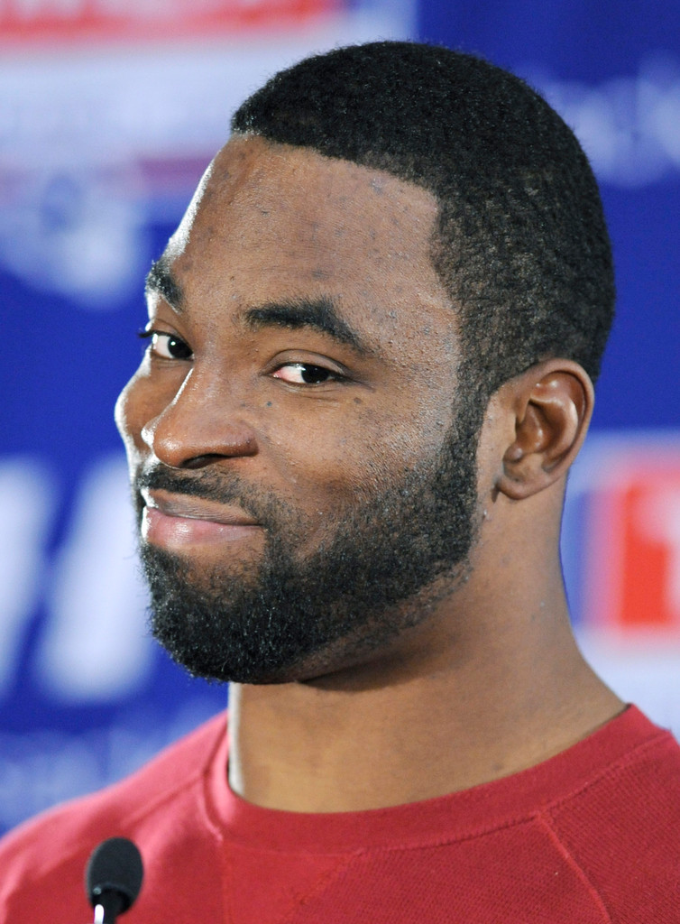 Justin Tuck & Sergio Brown at Super Bowl XLVI (AP)