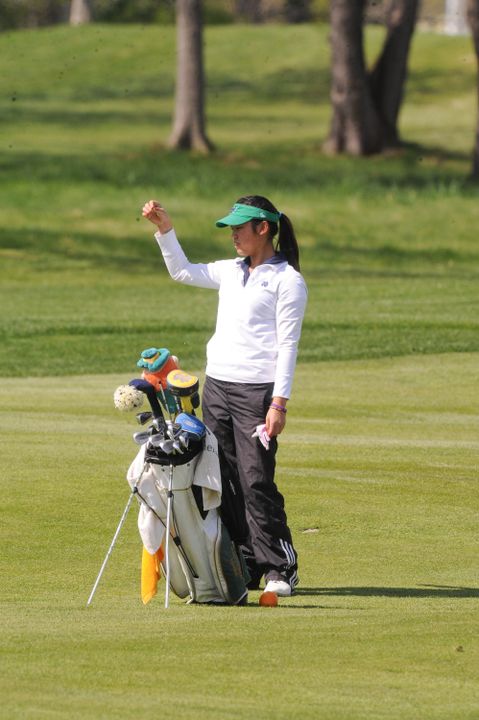 Freshman Kristina Nhim carded a 76 (+4) in the first round.