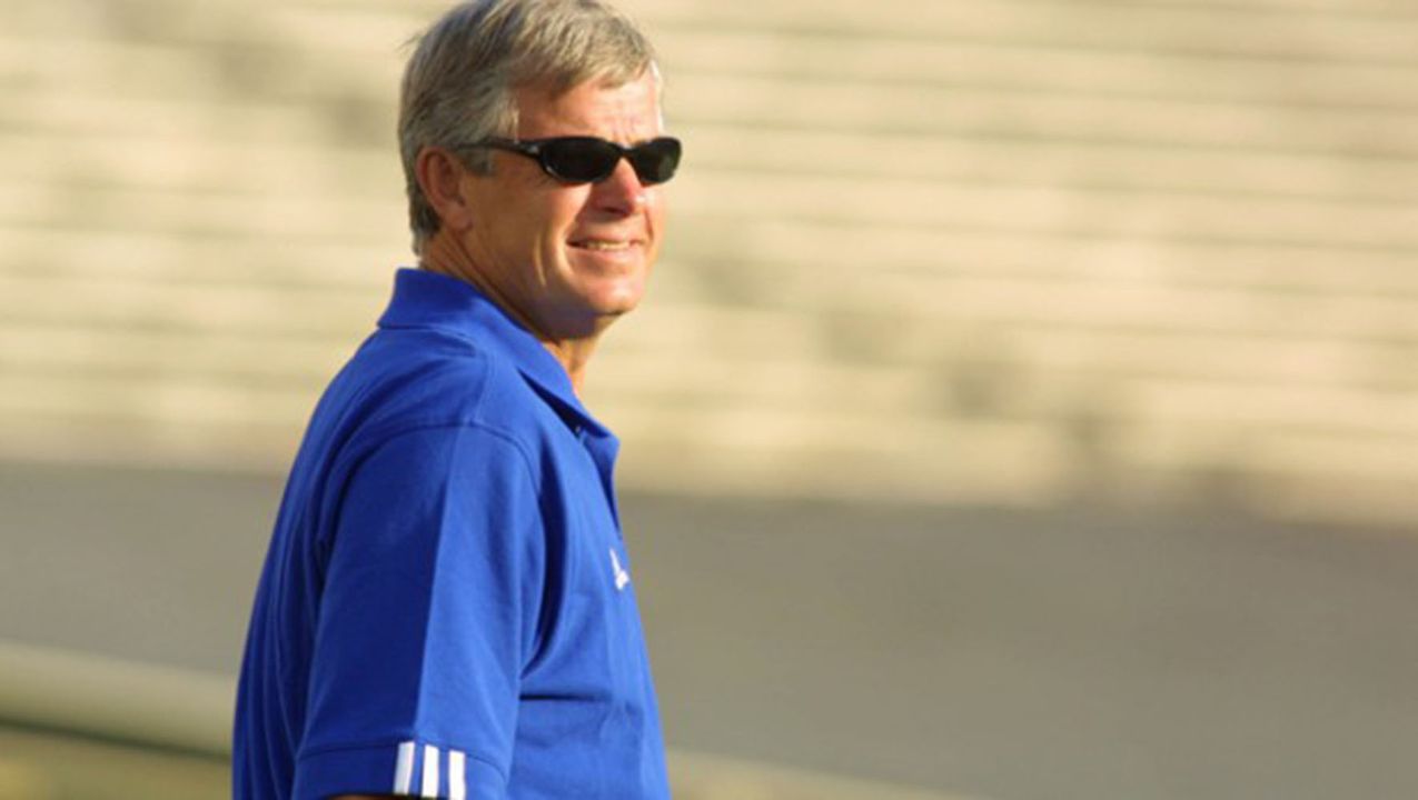 Bob Gansler, a 2011 inductee into the National Soccer Hall of Fame and coach of the 1990 U.S. World Cup Team, will serve as one of two featured clinicians at the 2013 National Soccer Coaching Seminar March 15-16 at Notre Dame.