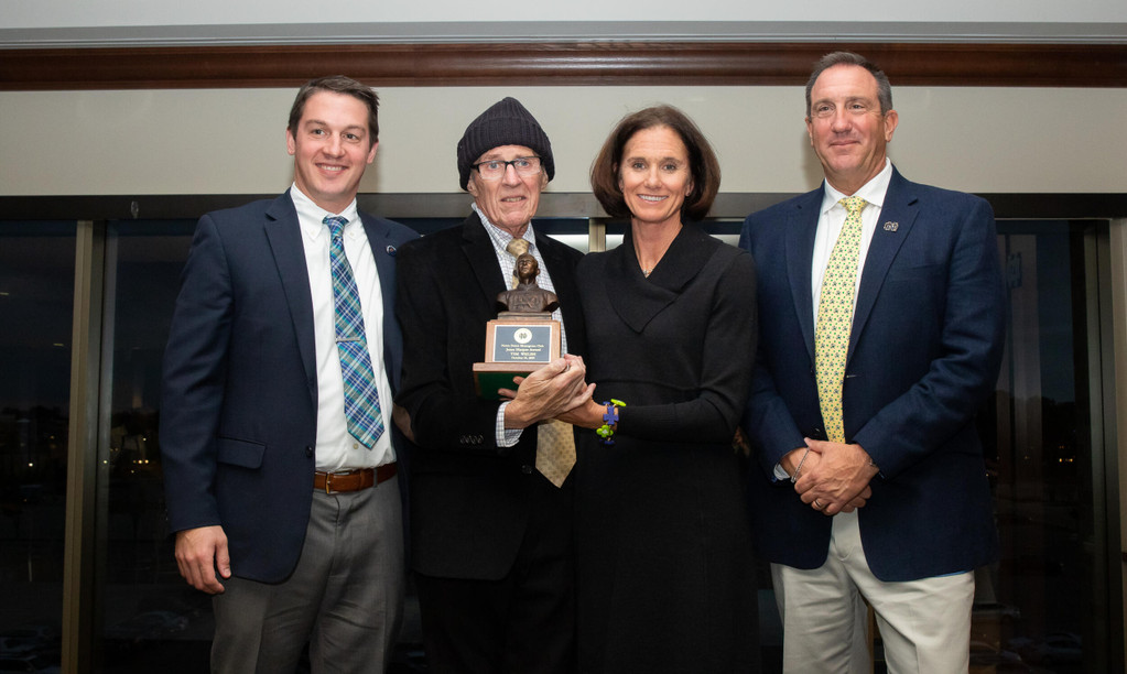 Notre Dame Fighting Irish - Official Athletics Website