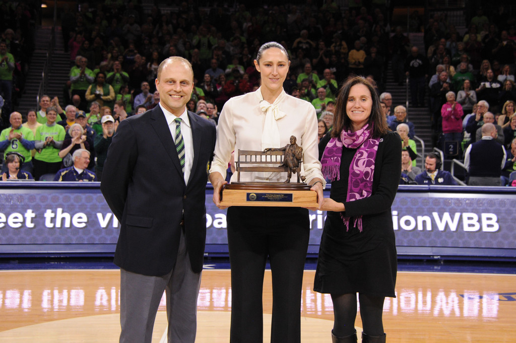 2015 Moose Krause Distinguished Service Award