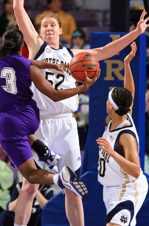 Late Irish Rally Comes Up Short At Pittsburgh, 71-62 Notre Dame sophomore center Erica Williamson will give fans a behind-the-scenes look at the 2007-08 Fighting Irish through regular editions of her new video diary, E-TV.