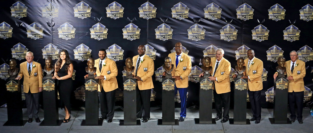 Jerome Bettis and Tim Brown inducted into Pro Football Hall of Fame