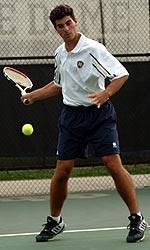 Senior Jimmy Bass was victorious on Saturday to extend his singles winning streak -- which spans more than 13 months -- to nine matches and improve to 14-4 in his career.