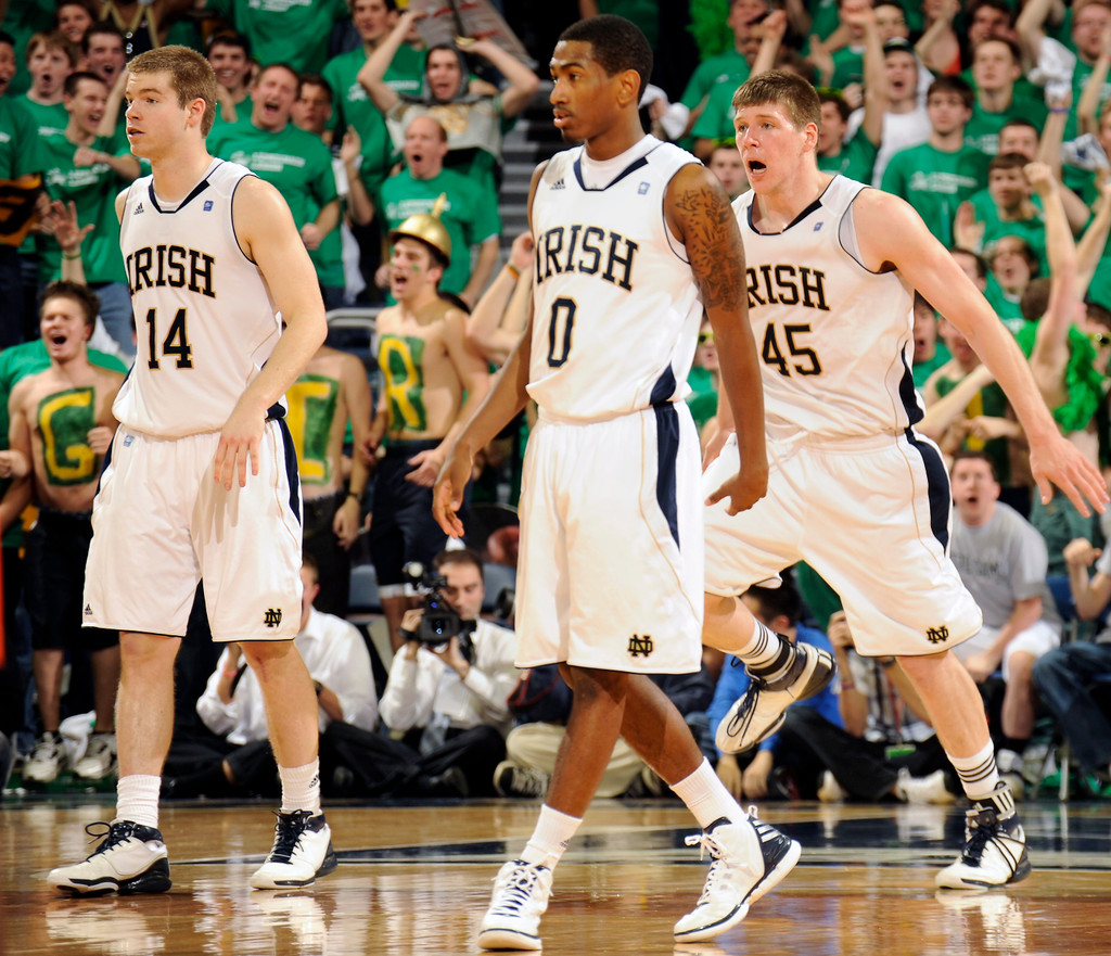 Irish Upset No. 1 Syracuse, 67-58 (AP)