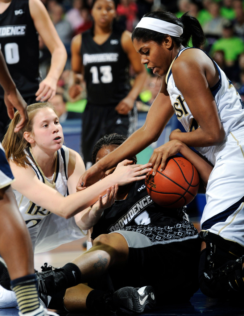 No. 2 Notre Dame Races By Providence, 89-44 (AP)