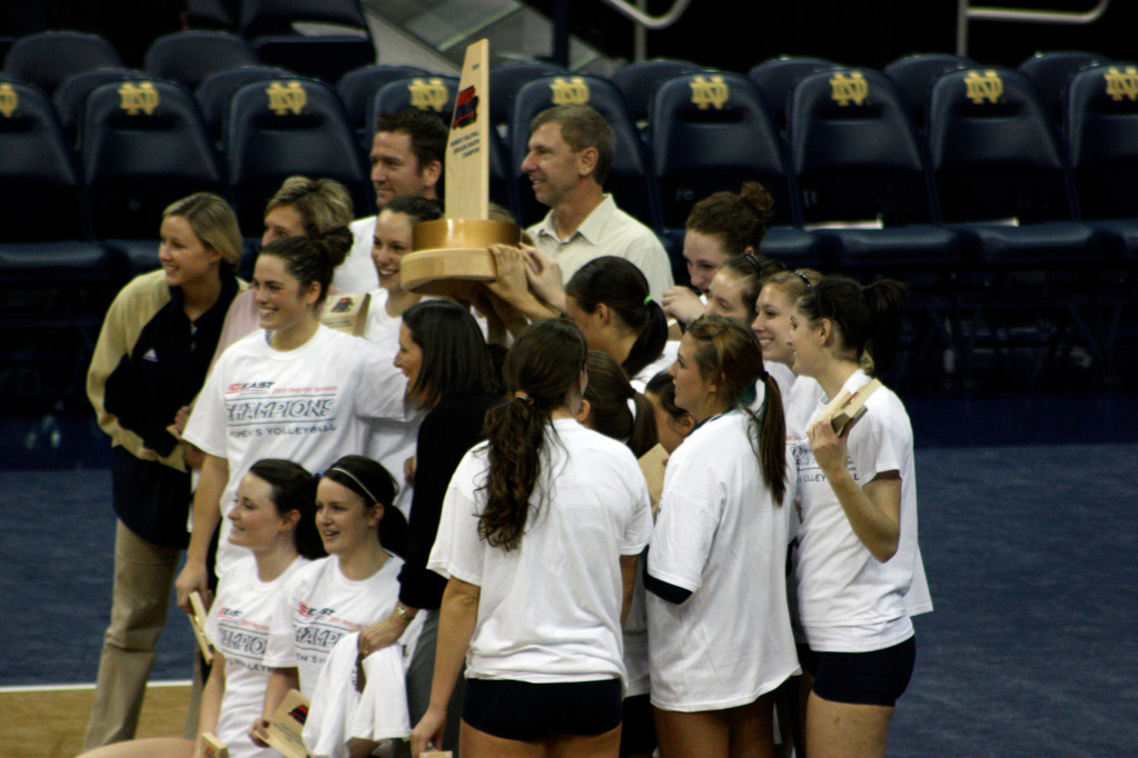 Volleyball Tags USF for 3-1 Win