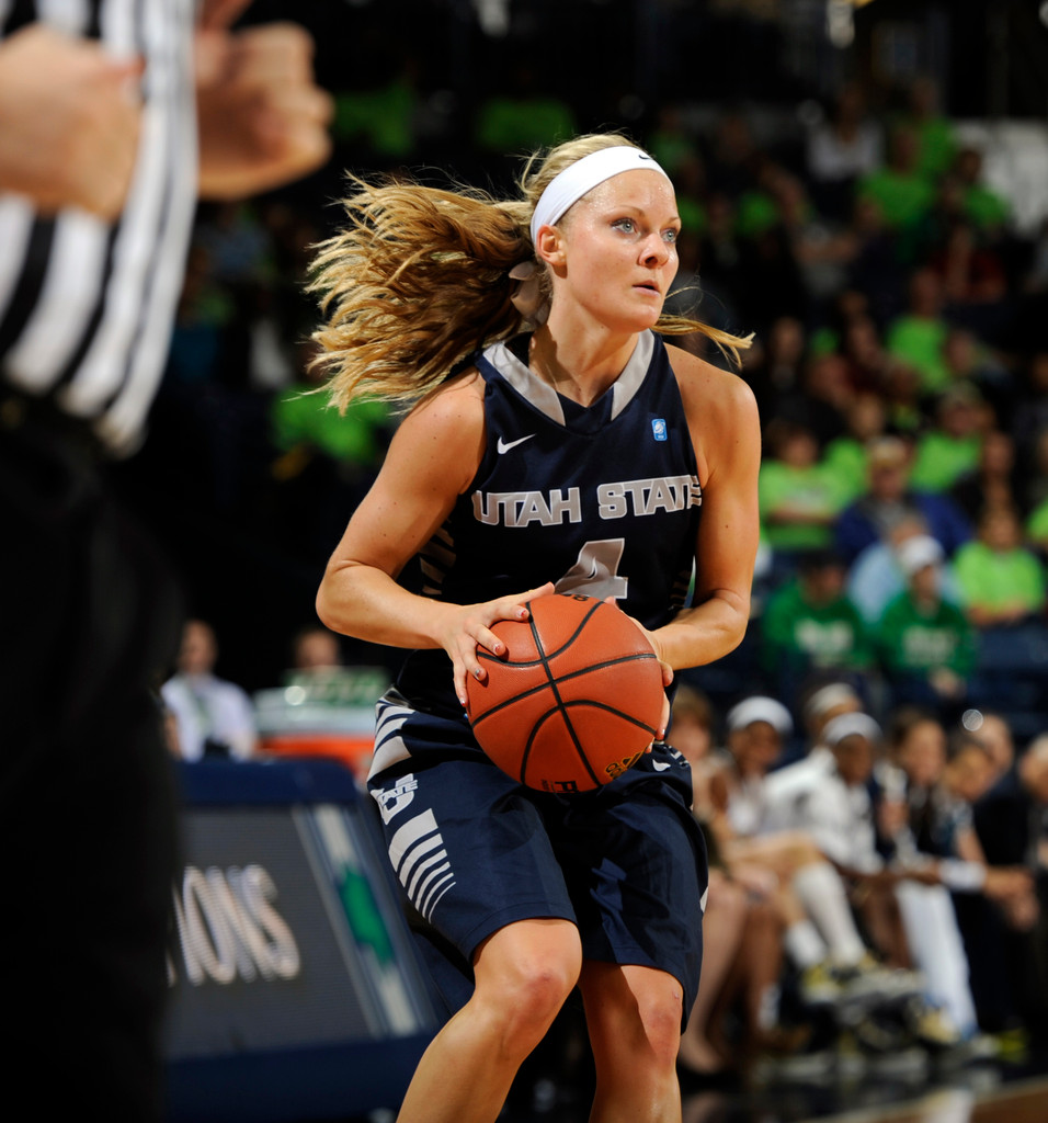 No. 5 Irish Rout Utah State, 109-70 (AP)
