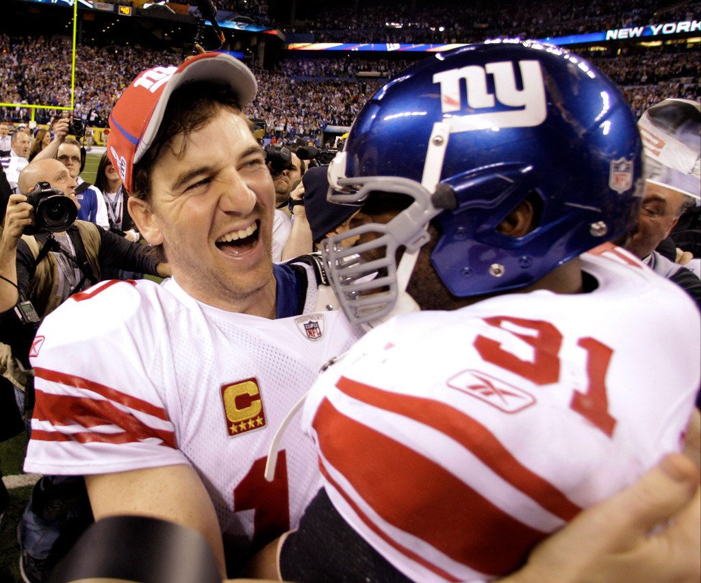 Justin Tuck & Sergio Brown at Super Bowl XLVI (AP)