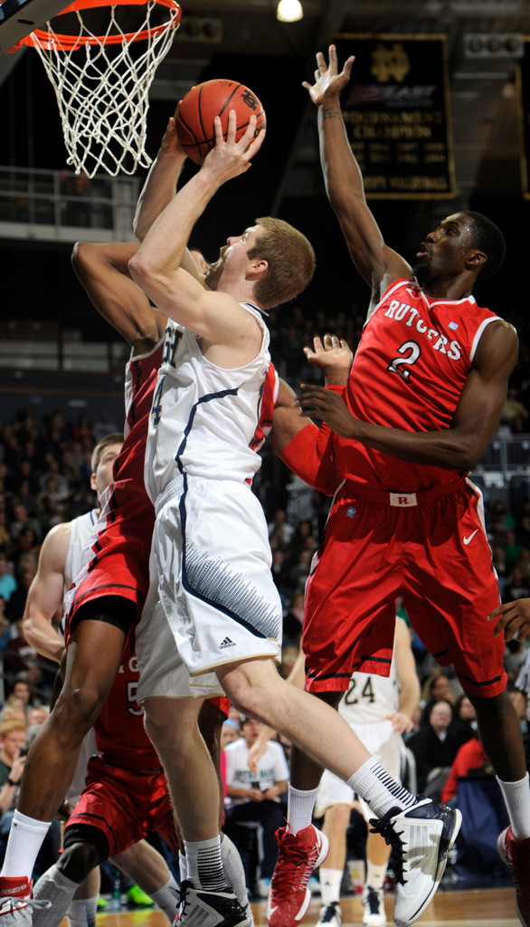 No. 20 Irish Outlast Rutgers, 69-66 (AP)