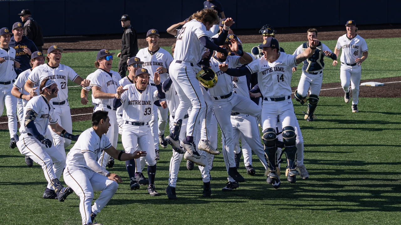 Notre Dame Fighting Irish - Official Athletics Website