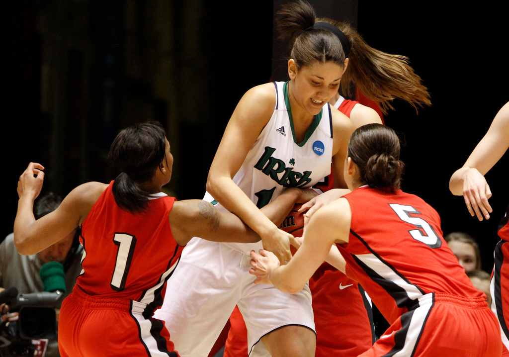 Irish Take Care of Utes 67-54, Advance to NCAA Second Round (AP)