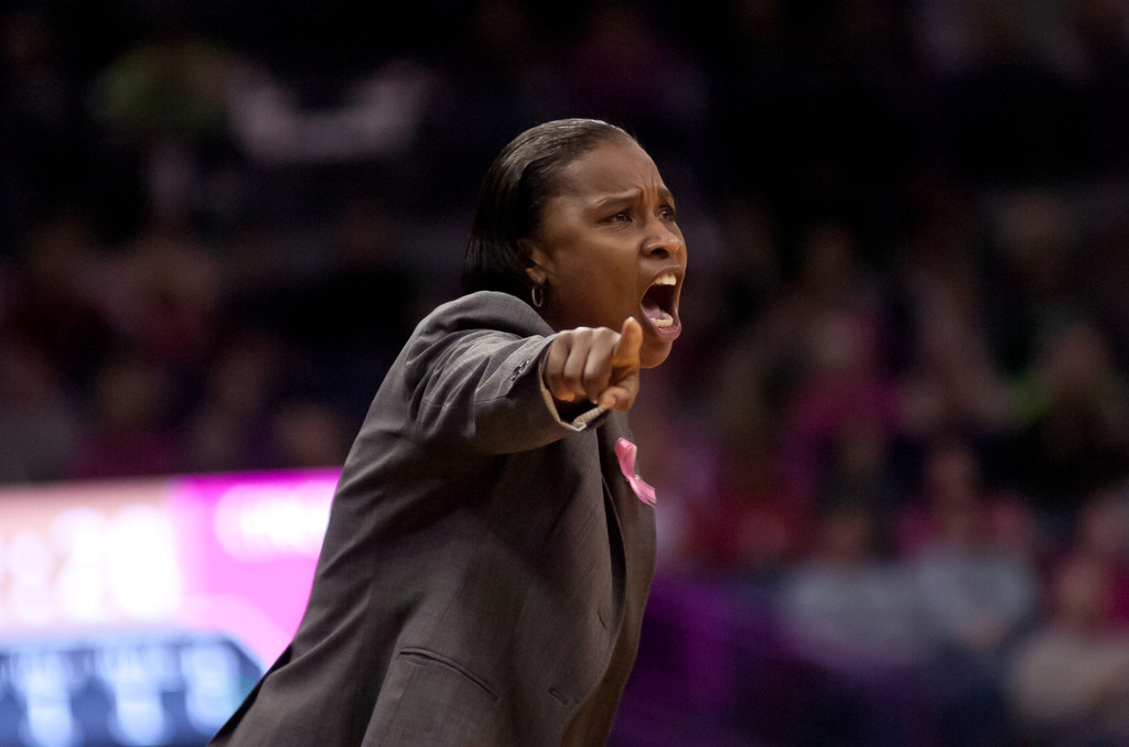 Notre Dame Women's Basketball tops Cincinnati on 02-02-2013