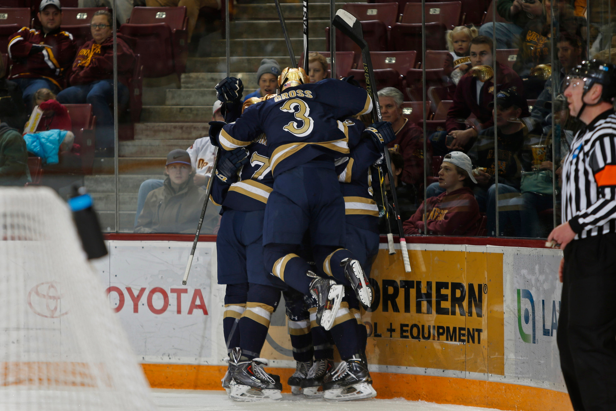 Irish Drop 4-2 Decision At Top-Ranked Minnesota The Irish celebrate Austin Wuthrich's second-period goal versus Minnesota.
