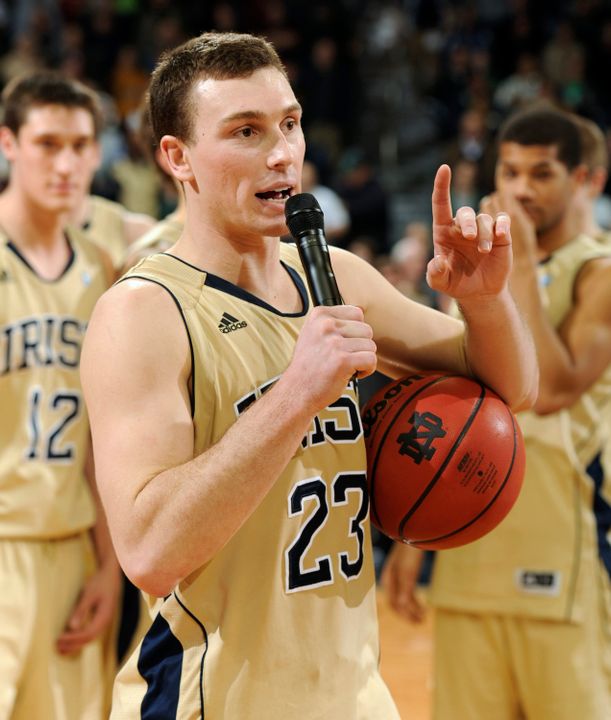 Ben Hansbrough gives the Notre Dame fans a behind-the-scene look at the Irish.