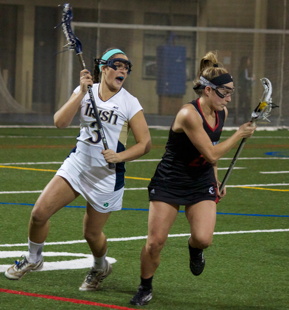 Women's Lacrosse Beats Cincinnati, 25-1