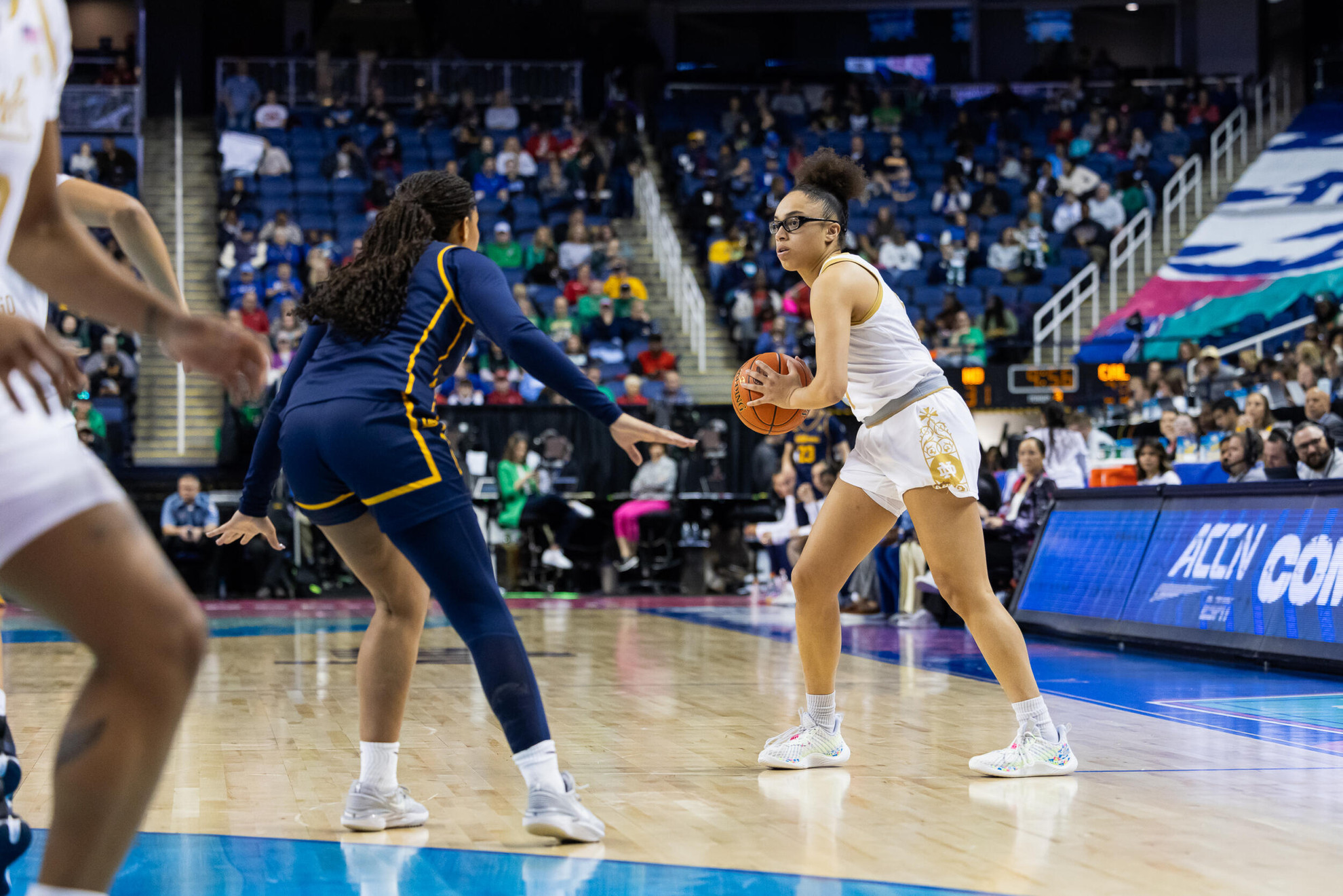 Citron, Hidalgo, Miles Earn AP, USBWA All-America Honors Citron, Hidalgo, Miles Earn AP, USBWA All-America Honors