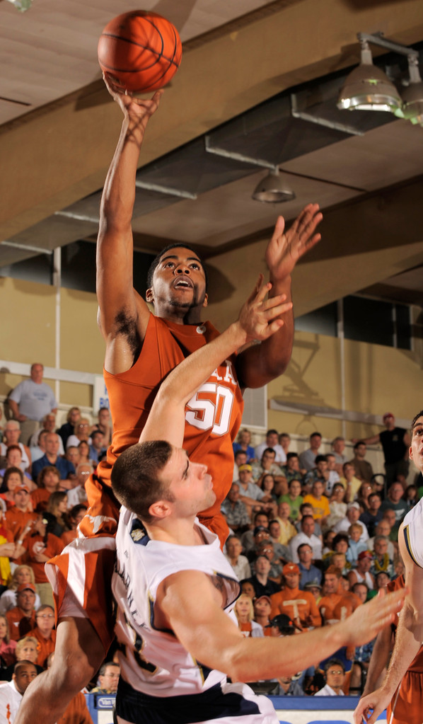 #8/8 Irish Defeat #6/7 Longhorns in Maui Invitational, 81-80