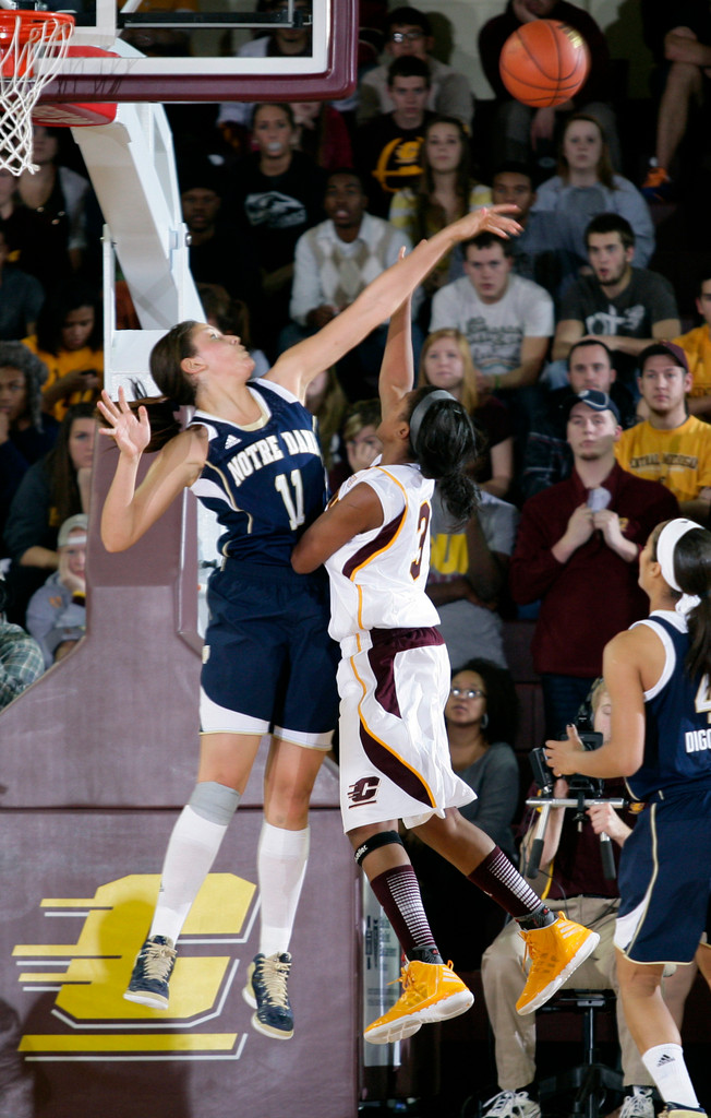 Diggins Leads No. 5 Notre Dame To 72-63 Win At Central Michigan (AP)