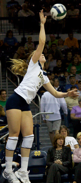Irish Sweep Third Straight BIG EAST Contest Freshman Andrea McHugh had a career-high five aces Friday evening at USF.
