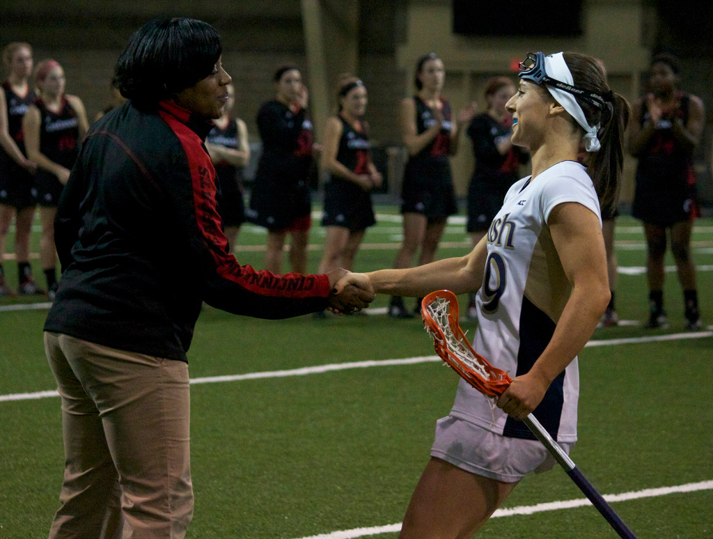 Women's Lacrosse Beats Cincinnati, 25-1