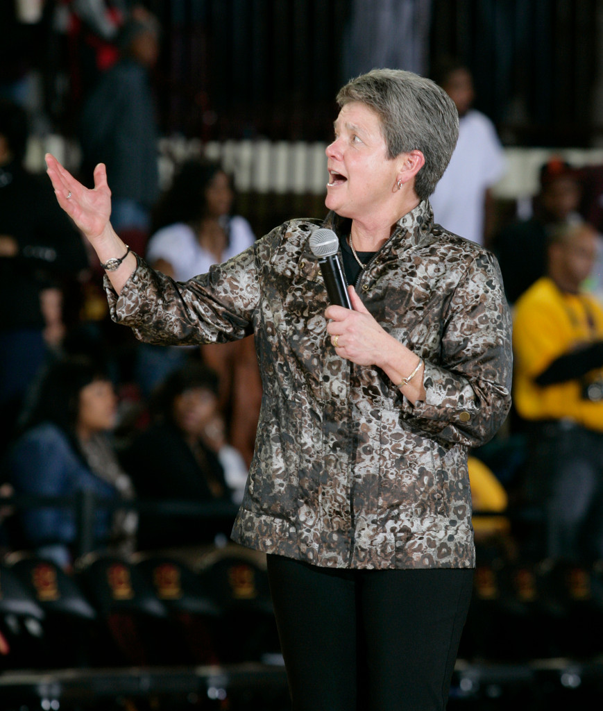 Diggins Leads No. 5 Notre Dame To 72-63 Win At Central Michigan (AP)