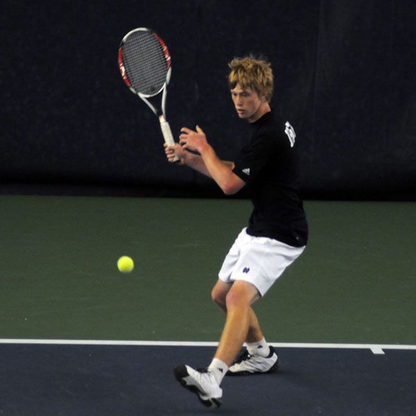 Casey Watt has advanced to the quarterfinals of the ITA Midwest Regional Championships.