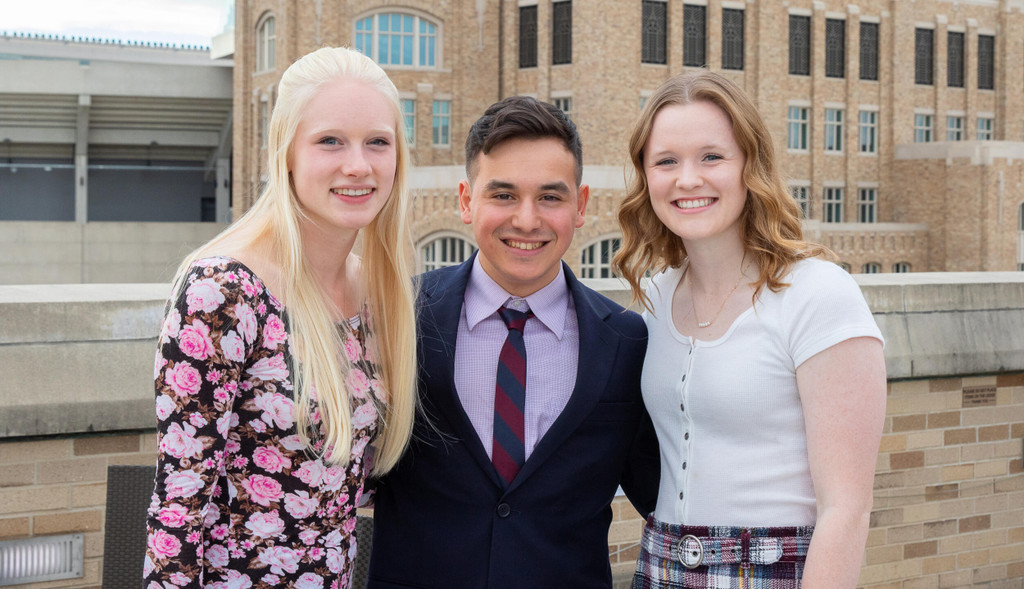 Notre Dame Fighting Irish - Official Athletics Website