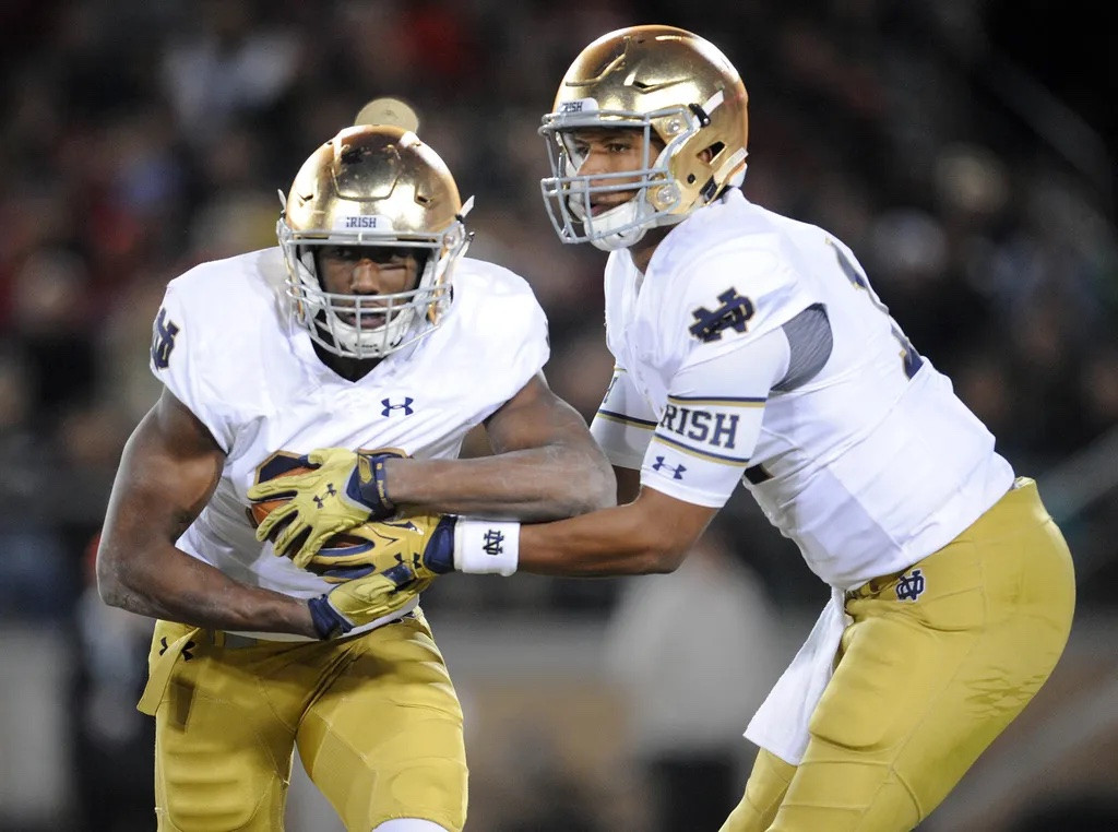 No. 4 Notre Dame falls to No. 13 Stanford 38-36 No. 4 Notre Dame falls to No. 13 Stanford 38-36