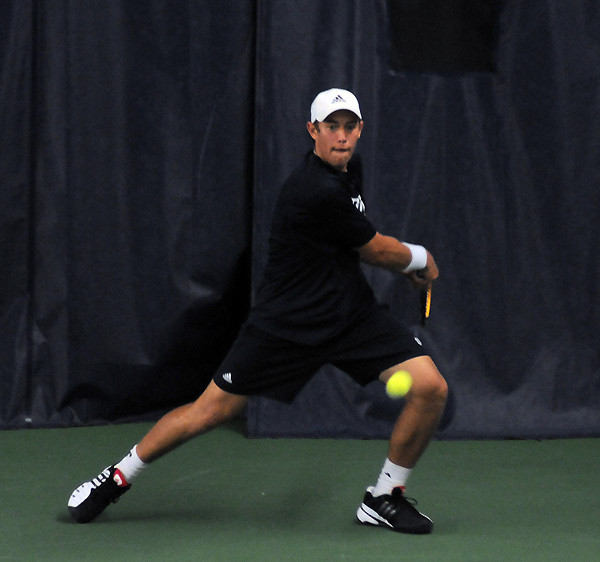 Irish Handle Ball State, 5-2 Blas Moros has won nine of his last ten matches.
