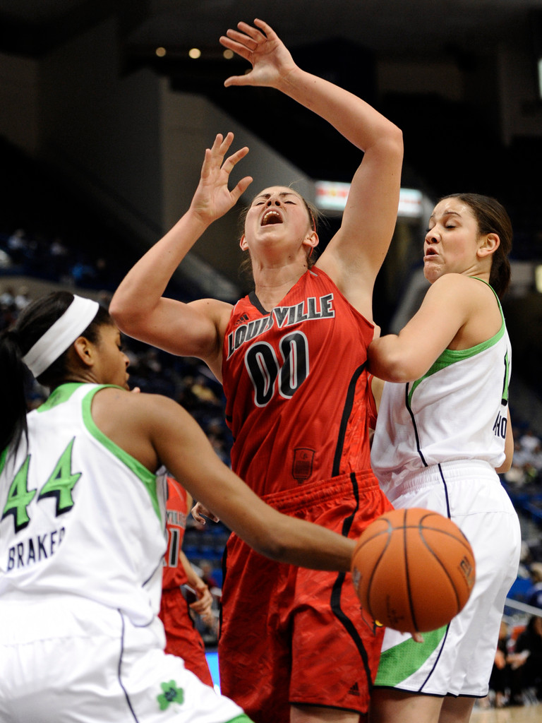#2 Irish Cruise Past #16 Louisville, 83-59 In BIG EAST Semi (AP)