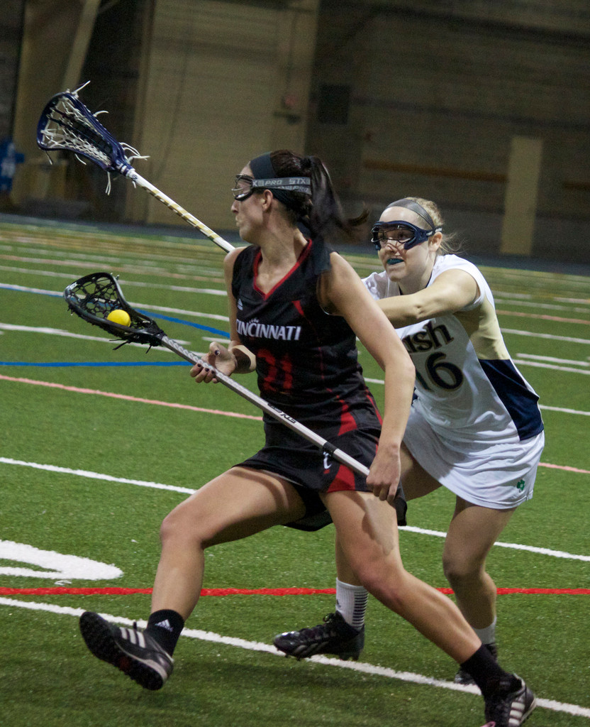 Women's Lacrosse Beats Cincinnati, 25-1