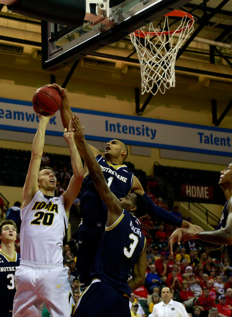Notre Dame vs. Iowa, 68-62