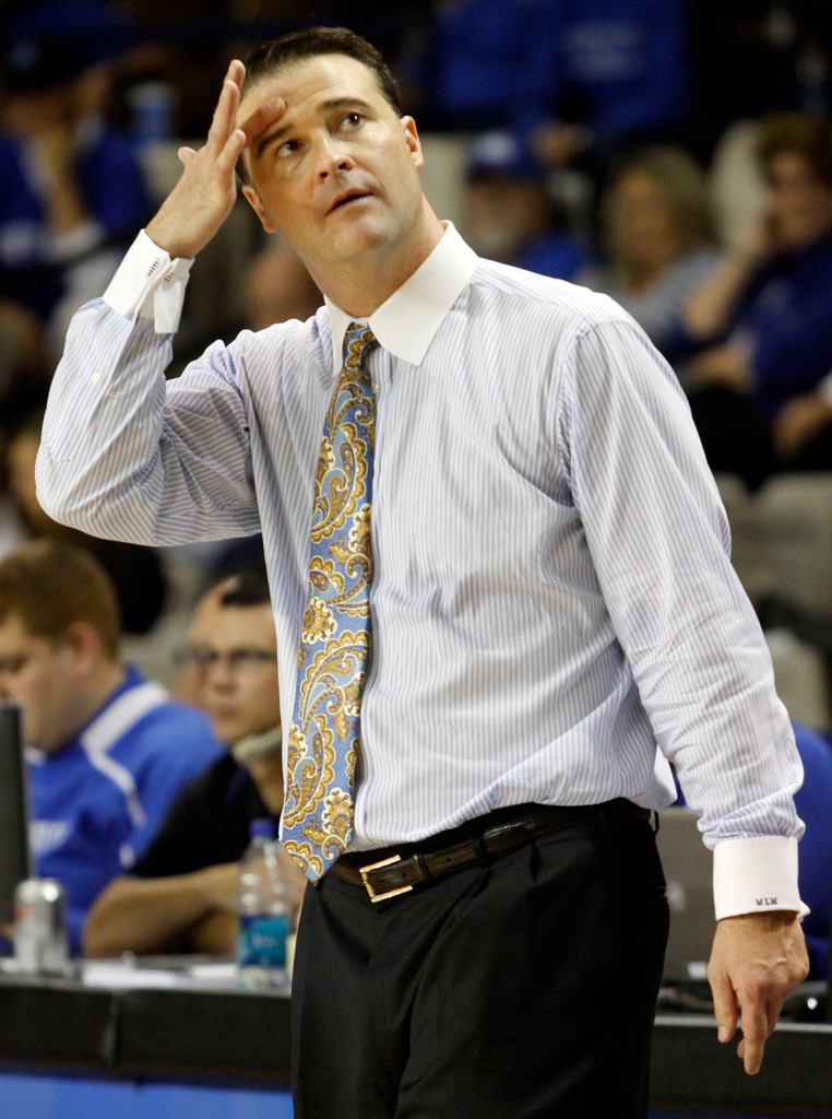 No. 12 Irish Fall Just Short to No. 9 Kentucky, 81-76 (AP)